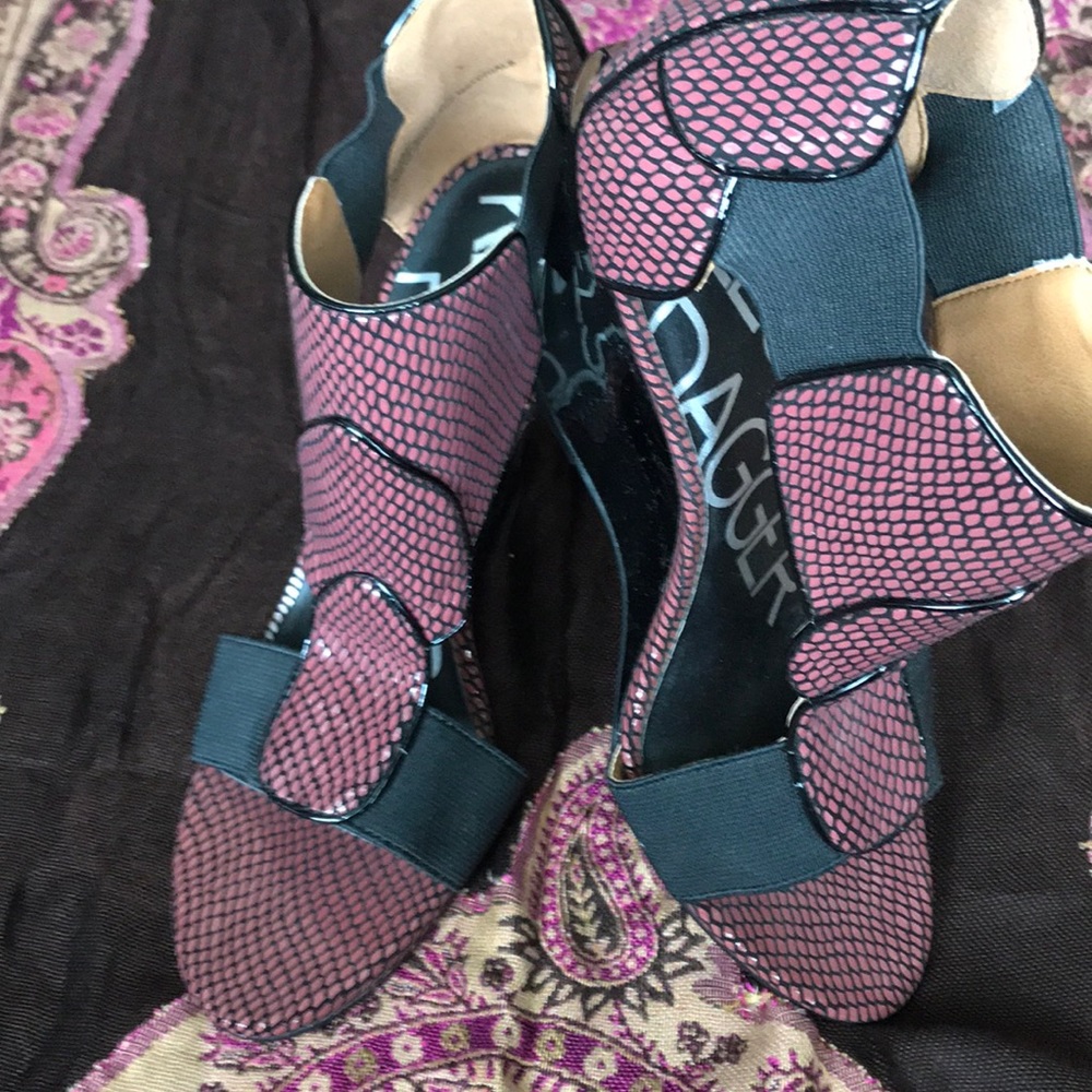 KELSI DAGGER sandals
